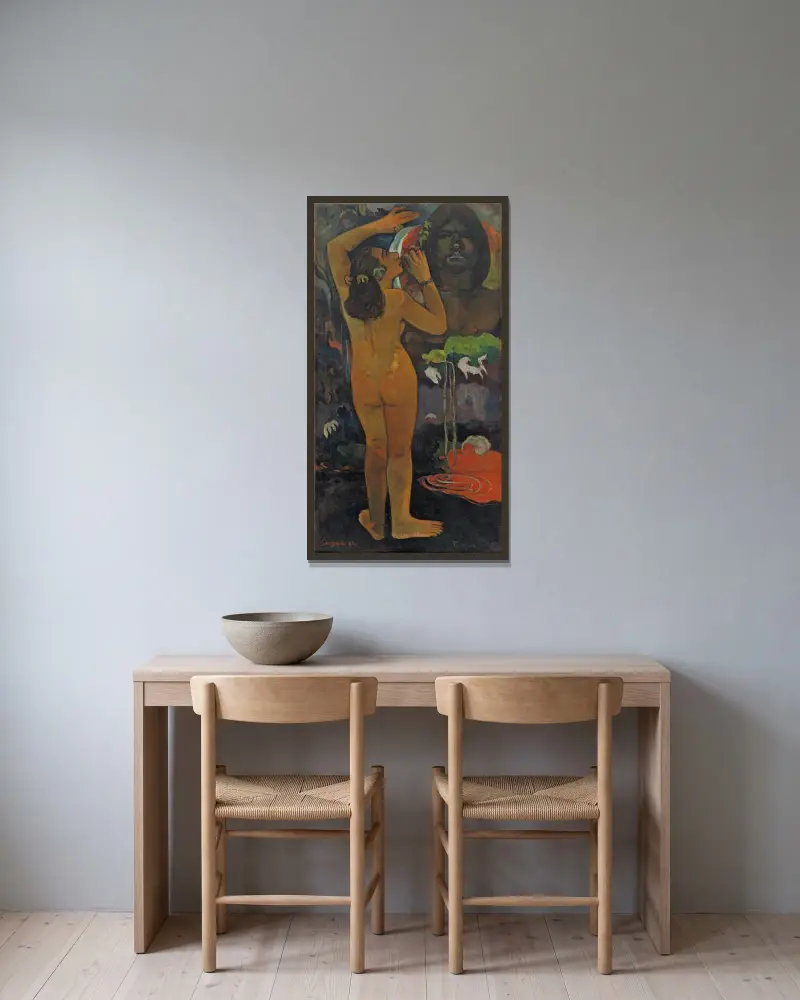 Hina Tefatou (Der Mond und die Erde) von Paul Gauguin gerahmt an einer Wand