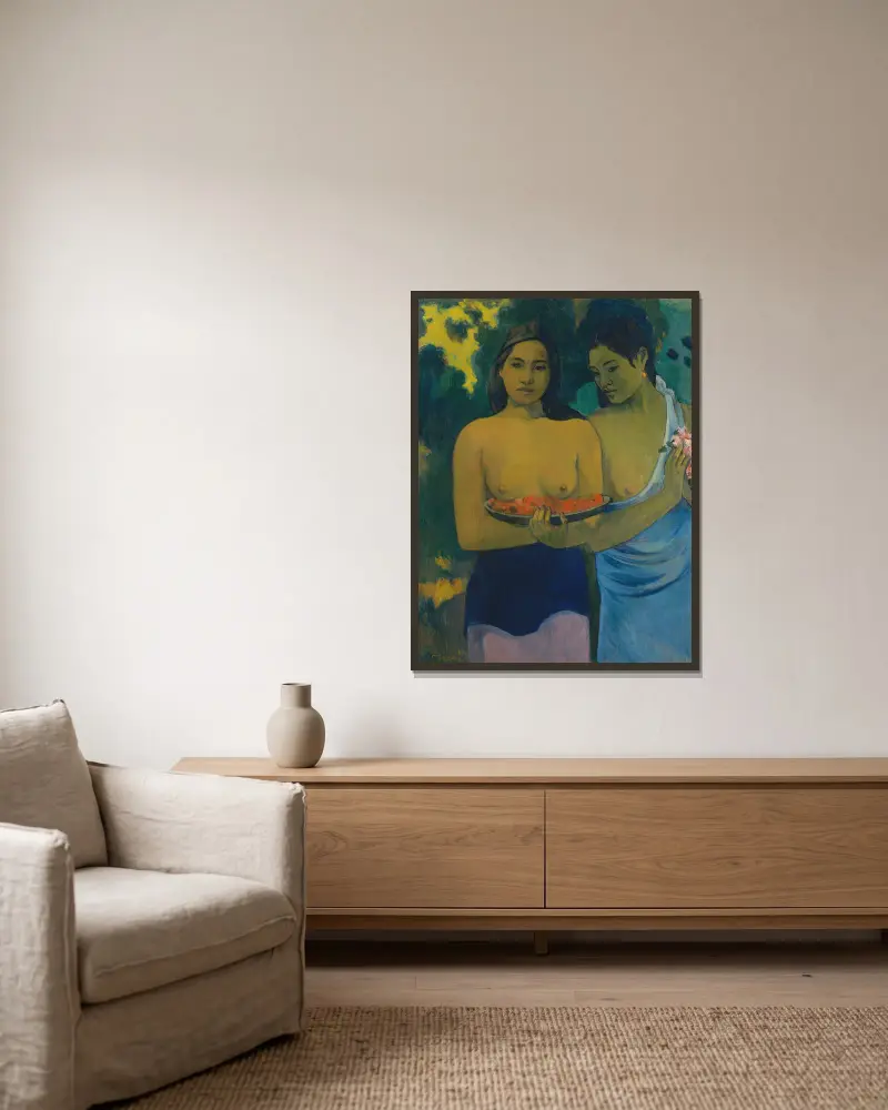 Two Tahitian Women av Paul Gauguin inramad på en vägg
