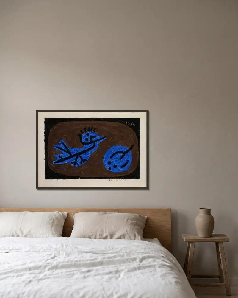 Modrý pták a dýně, Paul Klee v rámu na stěně