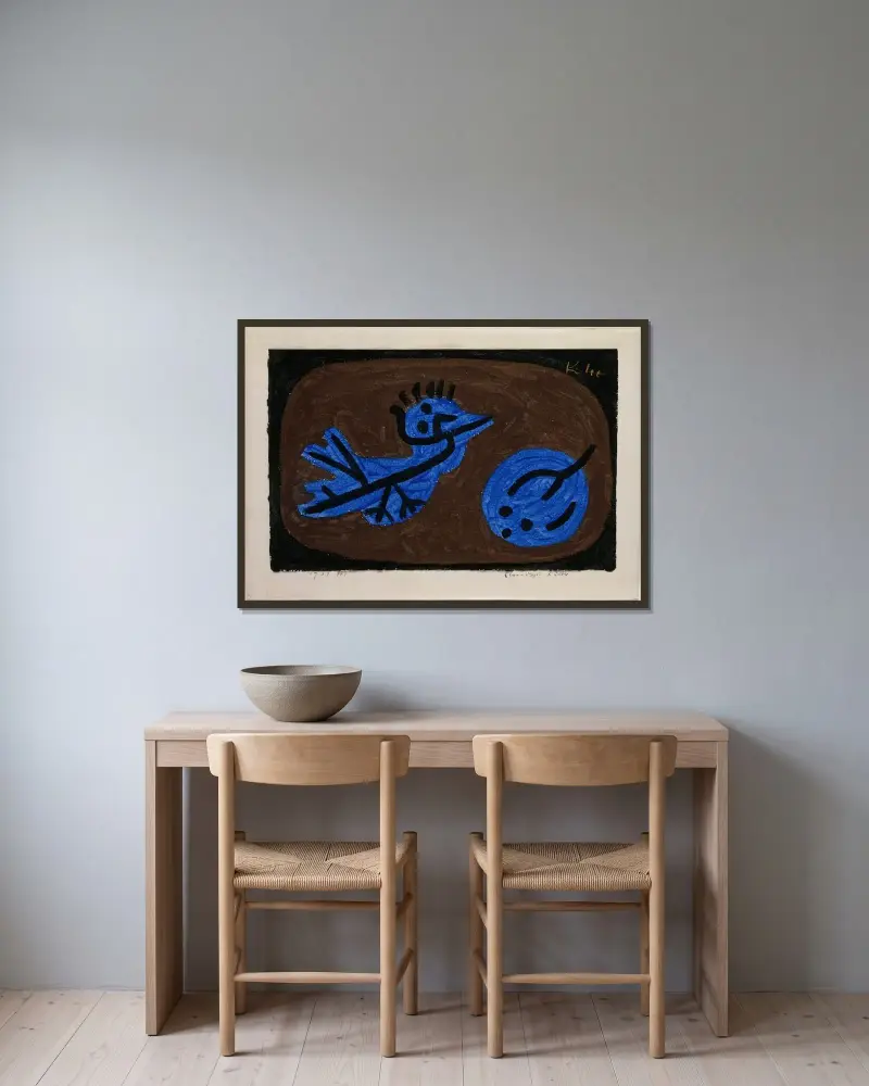 Modrý pták a dýně, Paul Klee v rámu na stěně