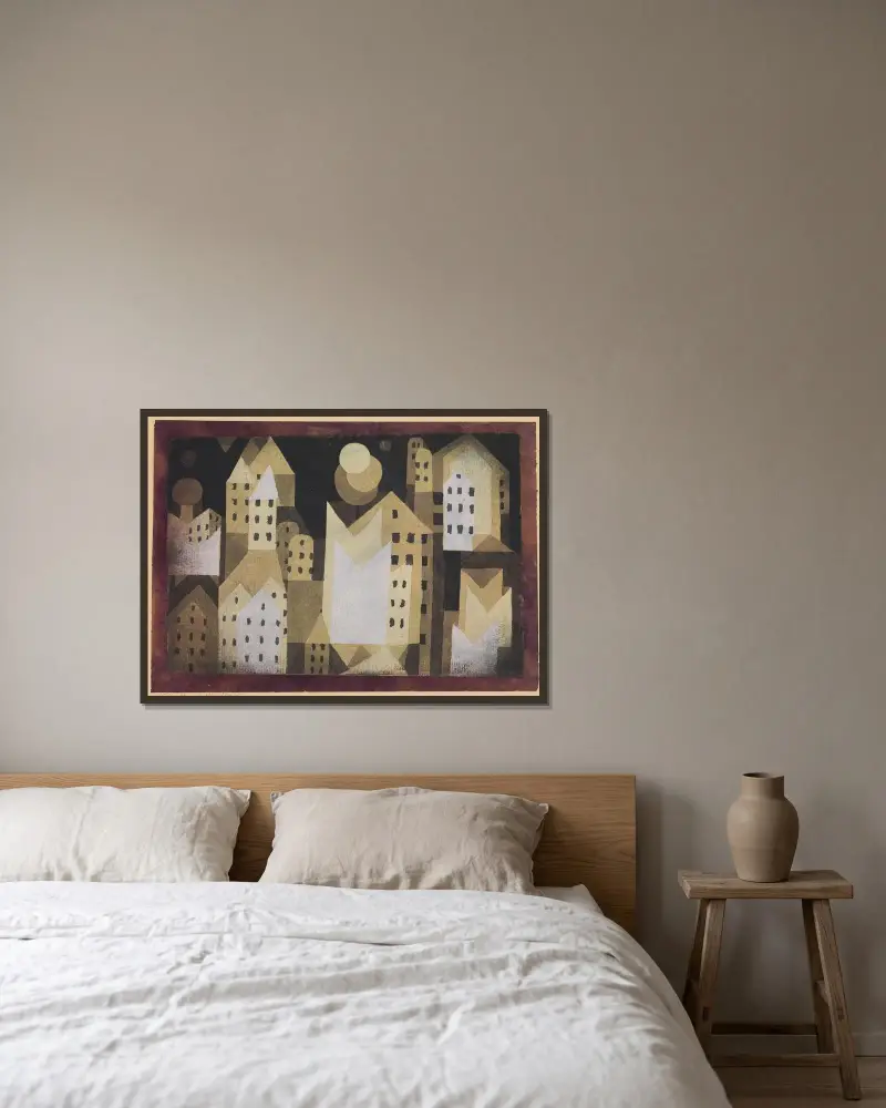 Studené město, Paul Klee v rámu na stěně