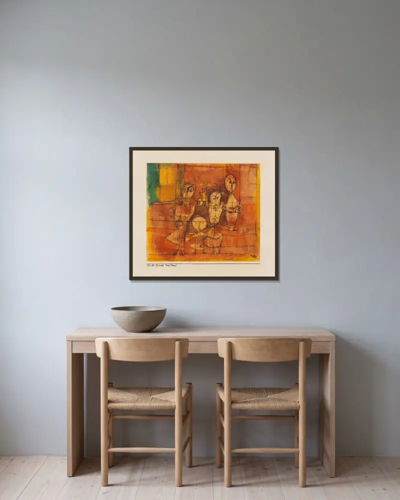 Kinder und Hund, 1920 – Nr. 2 von Paul Klee gerahmt an einer Wand