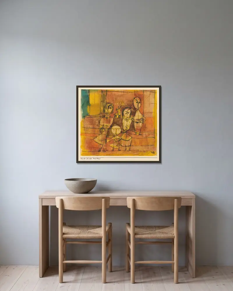 Kinder und Hund, 1920 – Nr. 1 von Paul Klee gerahmt an einer Wand
