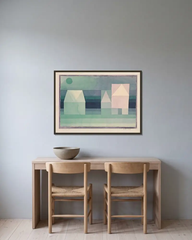 Tři domy, Paul Klee v rámu na stěně