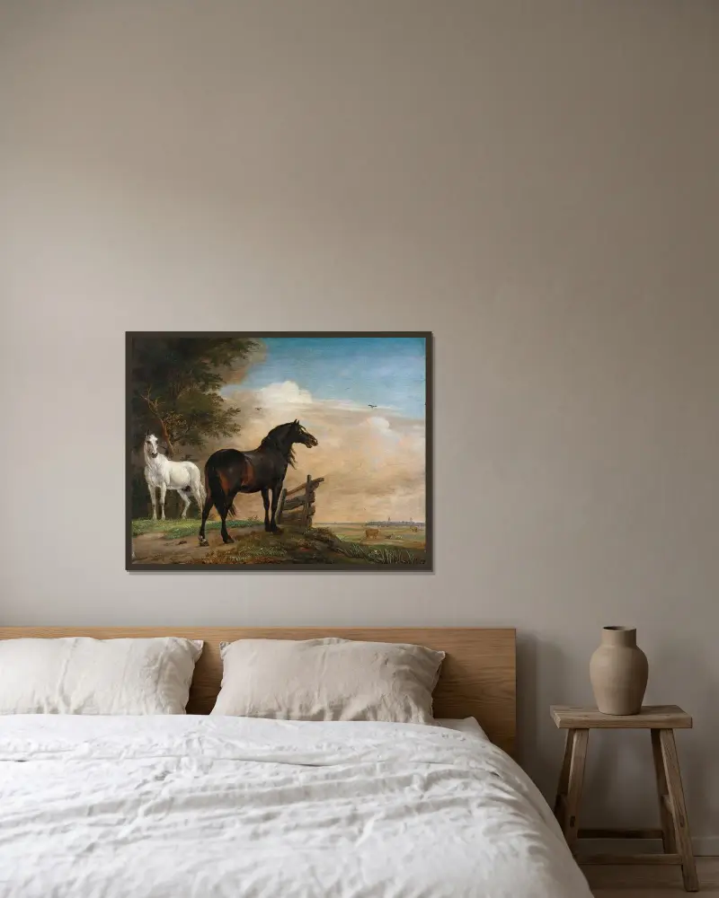 Zwei Pferde auf einer Wiese an einem Tor von Paulus Potter gerahmt an einer Wand
