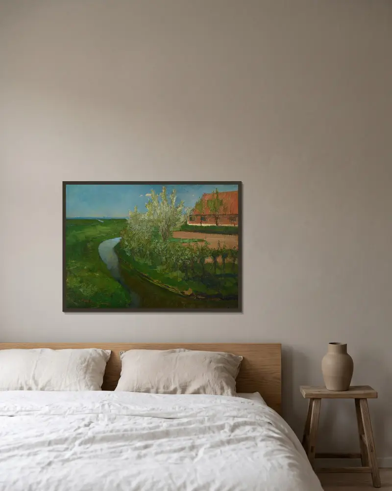 Böjd bevattningskanal intill gårdsplan med blommande träd av Piet Mondrian inramad på en vägg