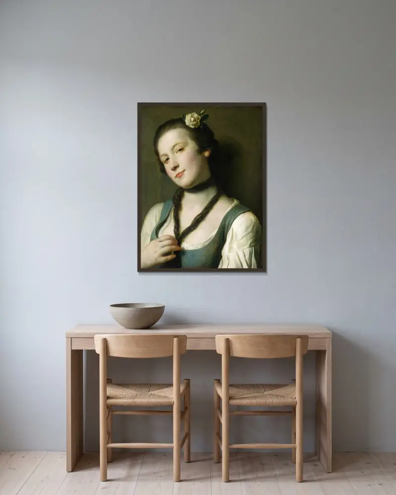 Flicka med en blomma i håret av Pietro Rotari inramad på en vägg