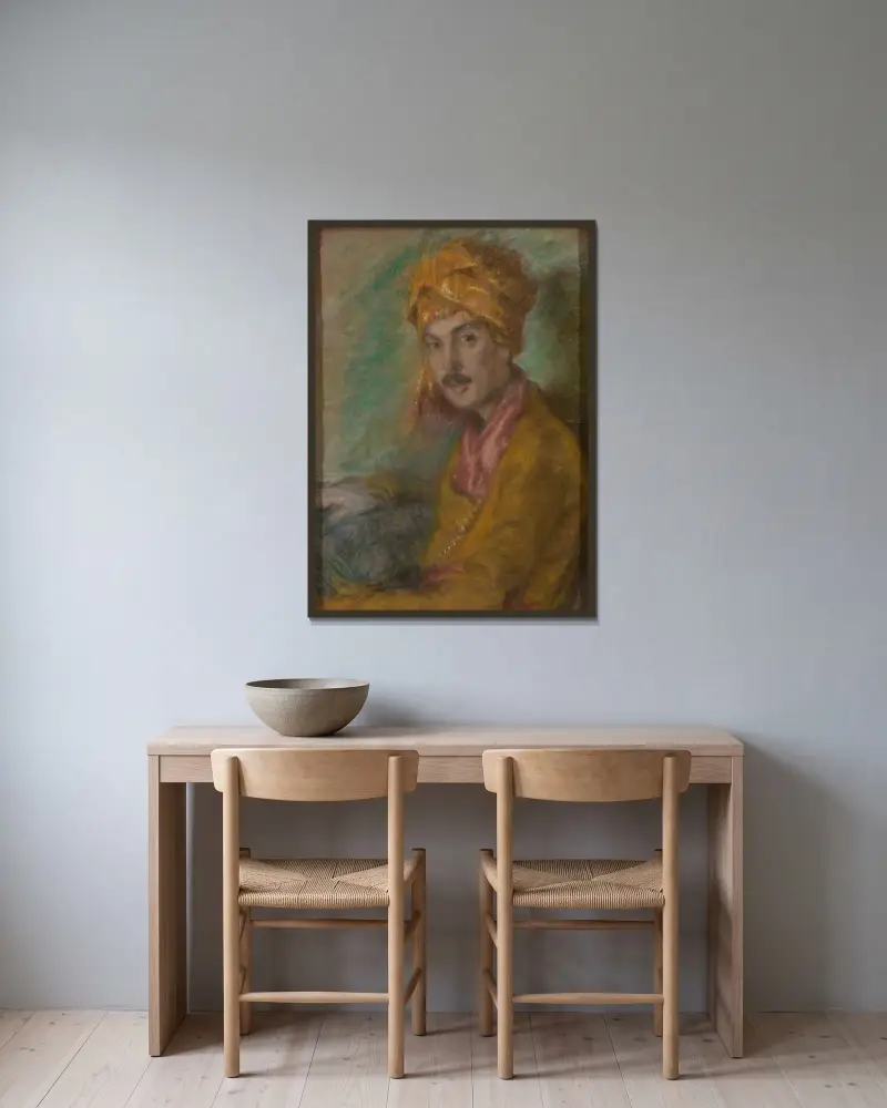 Guld turban av Alice Pike Barney inramad på en vägg