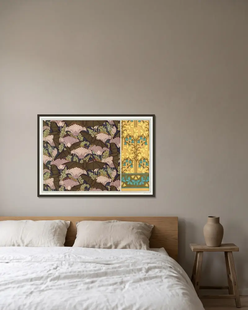 Chauves-souris et pavots, tenture. Papillons et campanules, papier peint. av Maurice Pillard Verneuil inramad på en vägg