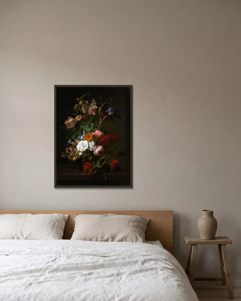 Vase mit Blumen von Rachel Ruysch gerahmt an einer Wand