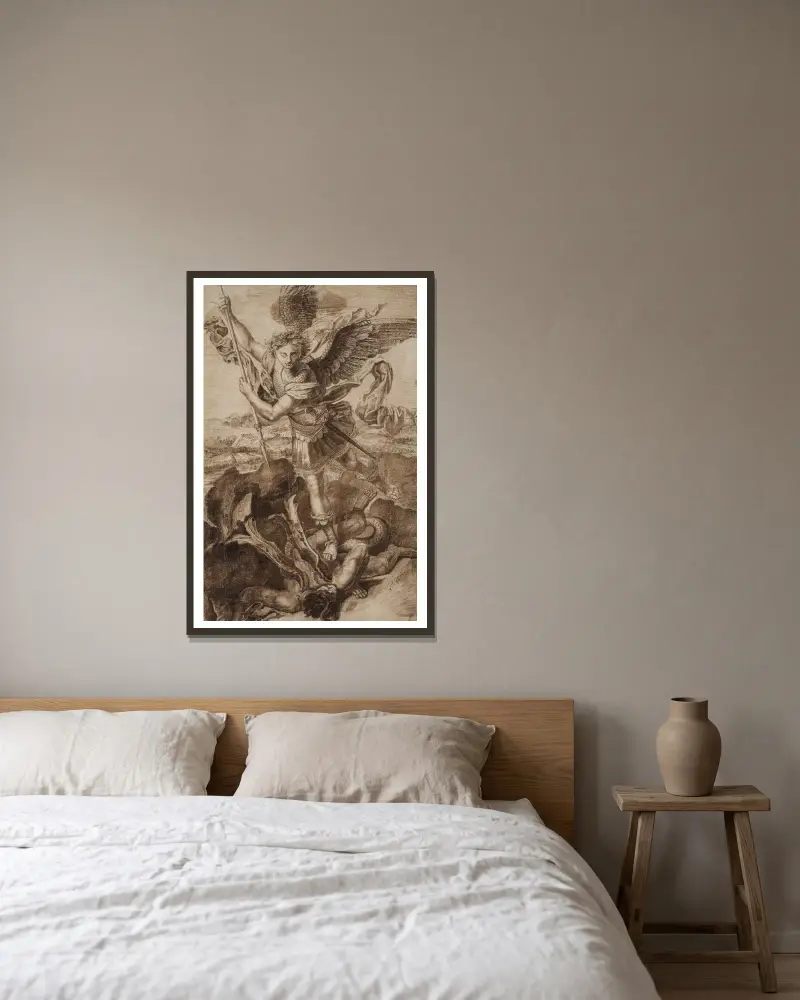 Der heilige Michael von Raphael gerahmt an einer Wand