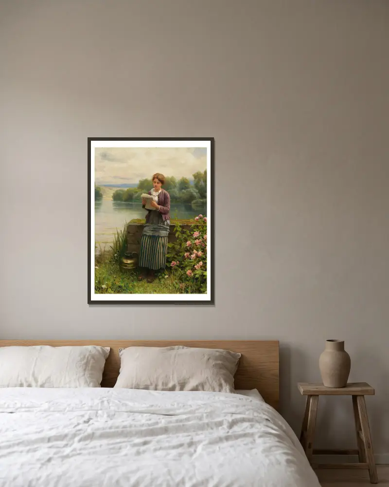 Interesting News av Daniel Ridgway Knight inramad på en vägg