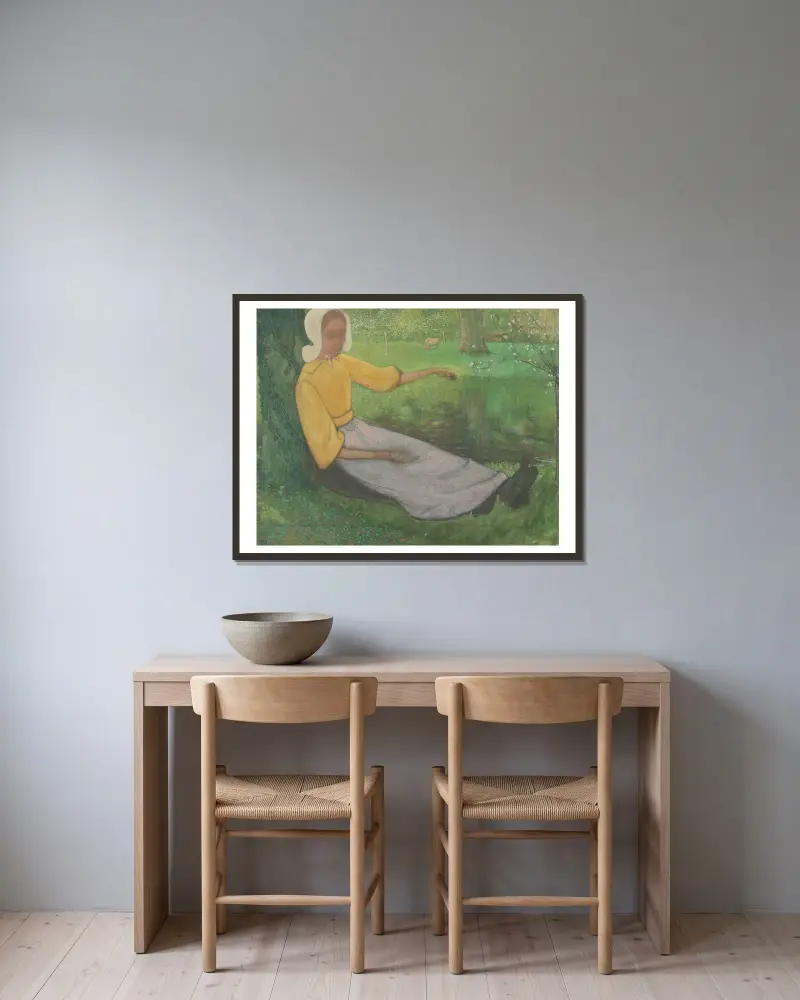 Kvinna från Huizen sittande under ett träd av Richard Nicolaüs Roland Holst inramad på en vägg