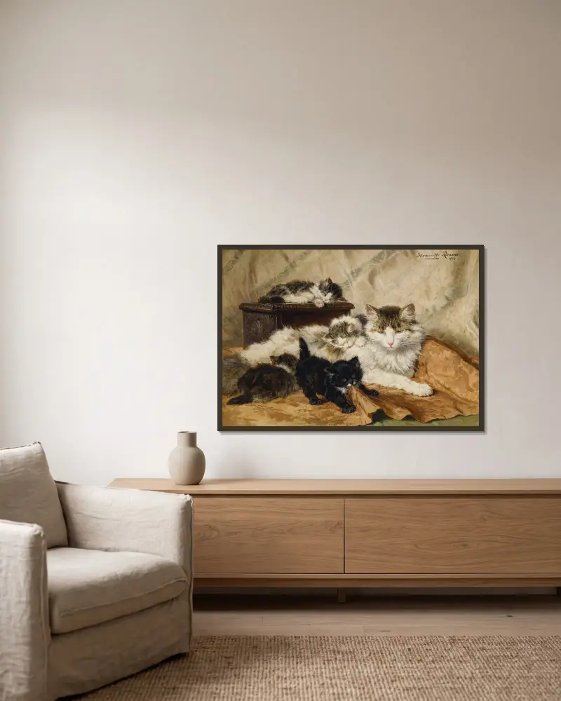 A Mother And Her Kittens av Henriëtte Ronner-Knip inramad på en vägg
