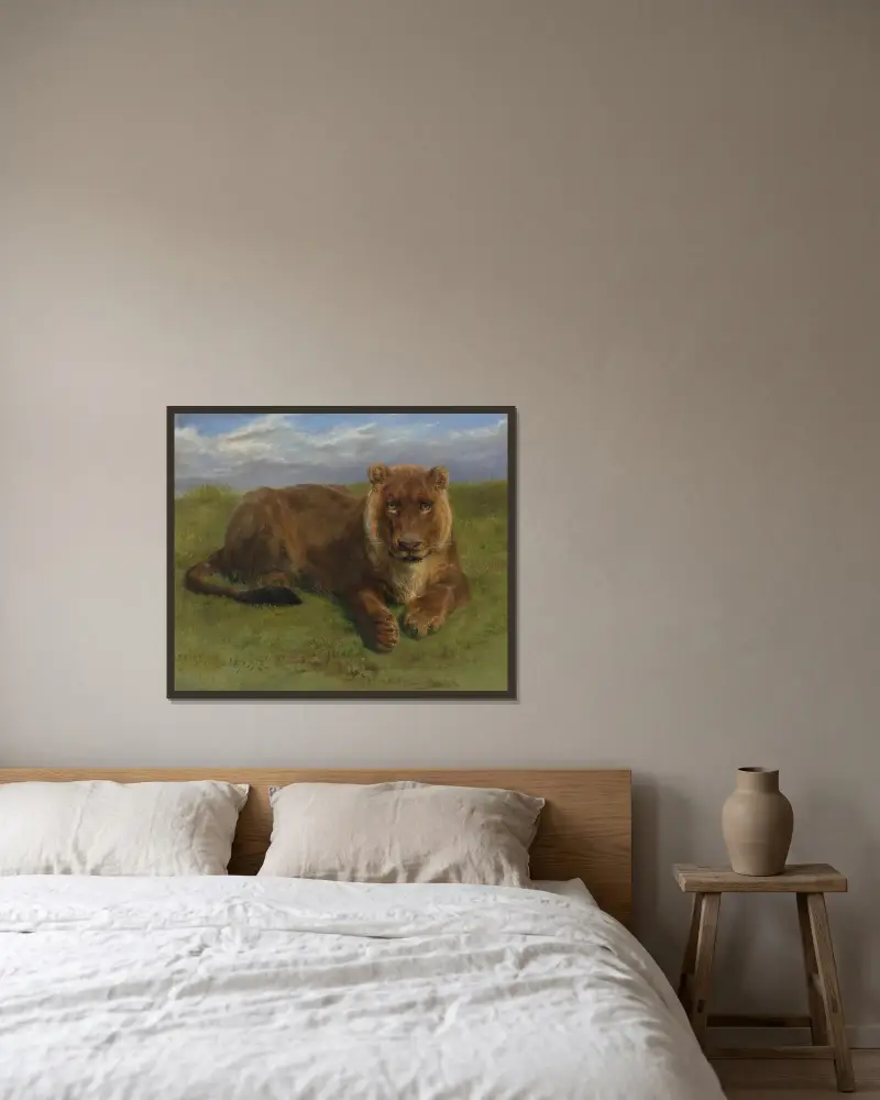 Löwin in Ruhe von Rosa Bonheur gerahmt an einer Wand
