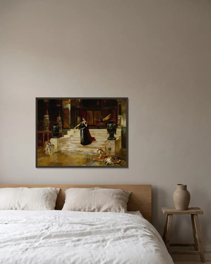 Salome und die Tiger von Rudolf Ernst gerahmt an einer Wand