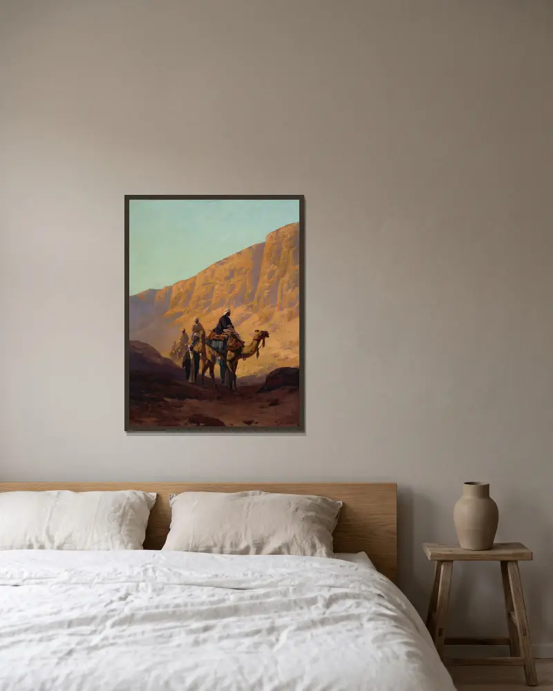 Karawane durch ein Wadi von Rudolf Hellgrewe gerahmt an einer Wand