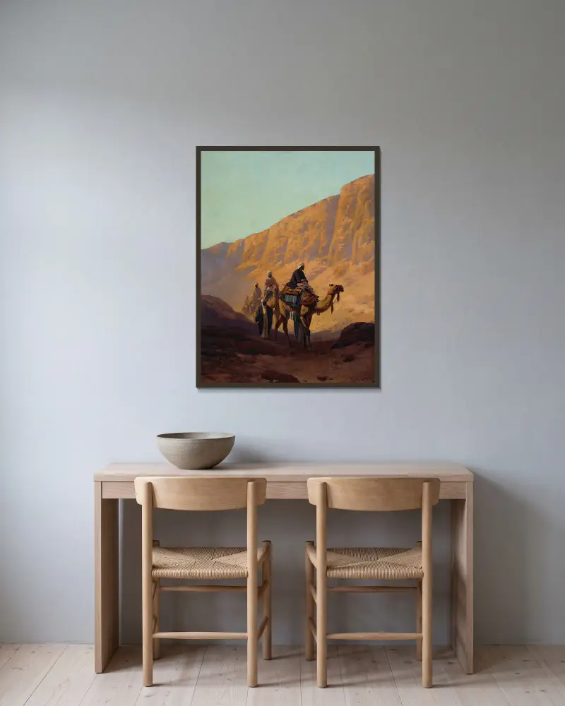 Karawane durch ein Wadi von Rudolf Hellgrewe gerahmt an einer Wand