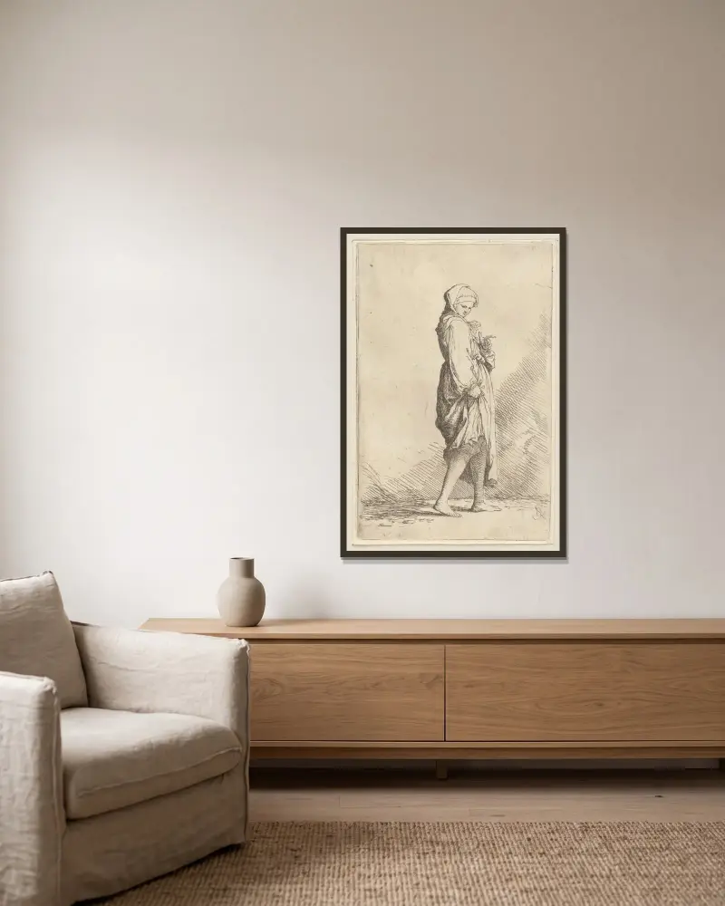 Junge Frau nach rechts gehend von Salvator Rosa gerahmt an einer Wand