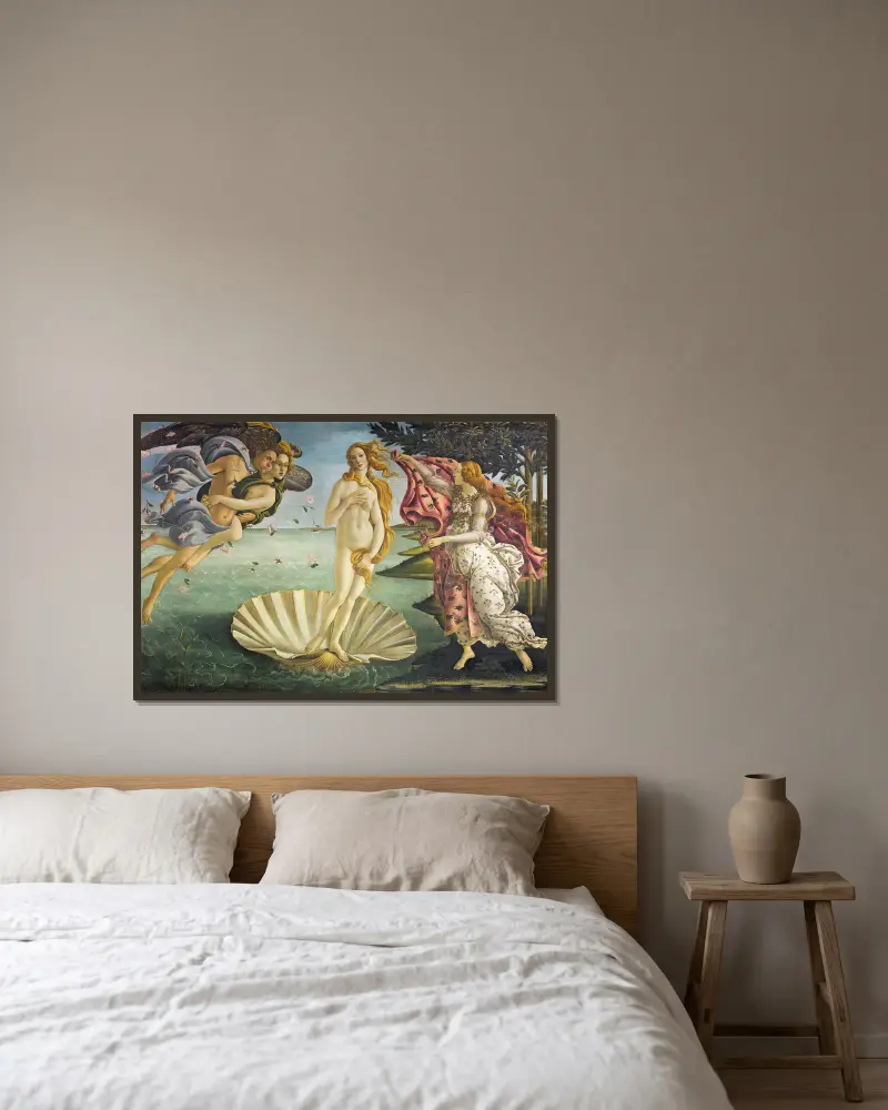 Venus födelse av Sandro Botticelli inramad på en vägg