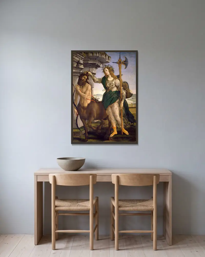 Pallas und der Kentaur von Sandro Botticelli gerahmt an einer Wand