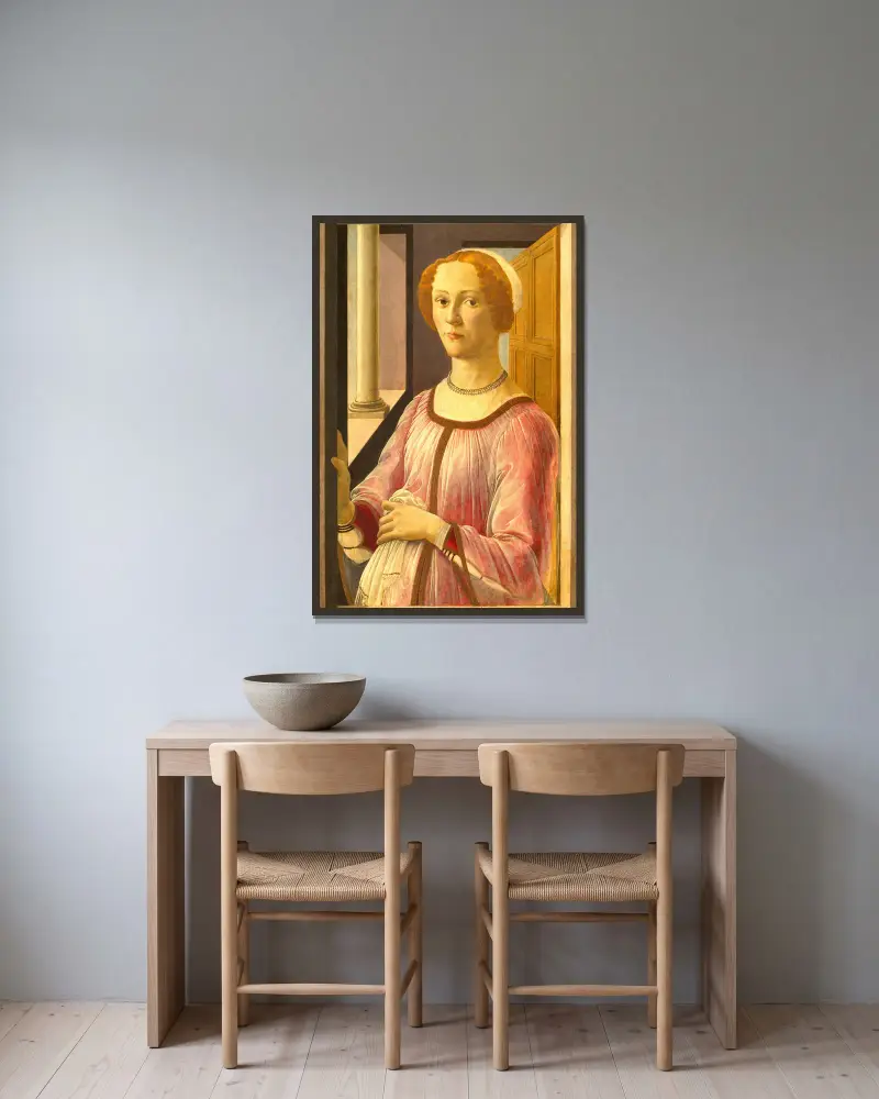 Portrait of Smeralda Bandinelli av Sandro Botticelli inramad på en vägg