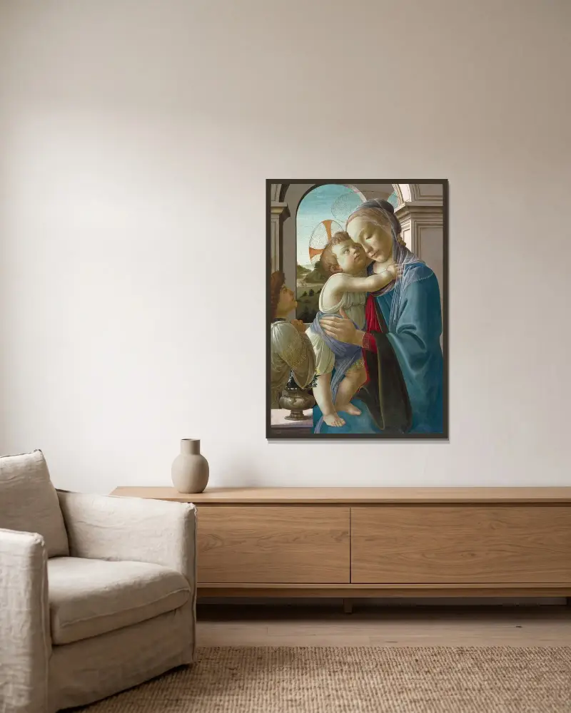 Virgin and Child with an Angel av Sandro Botticelli inramad på en vägg