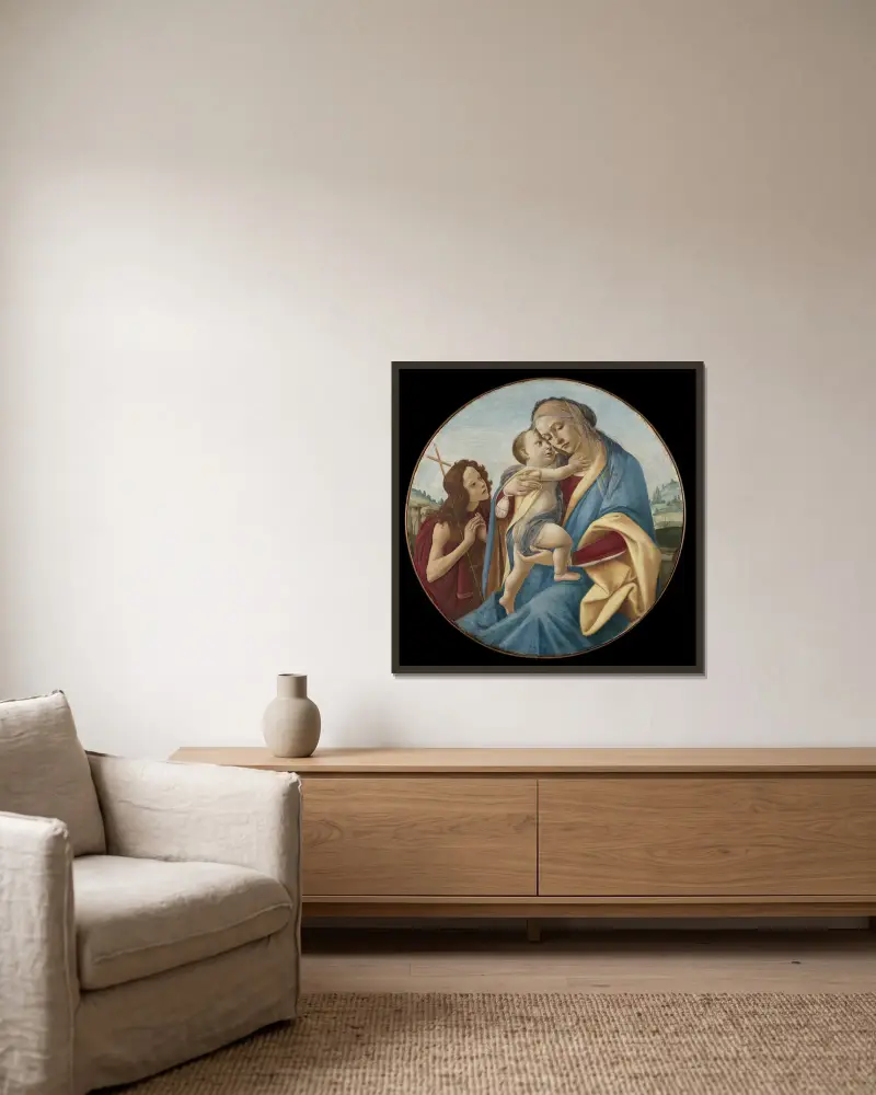 Virgin and Child with the Young Saint John the Baptist av Sandro Botticelli inramad på en vägg