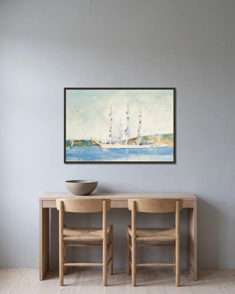 Loď s příčným ráhnováním na kotvě, Henry Scott Tuke v rámu na stěně