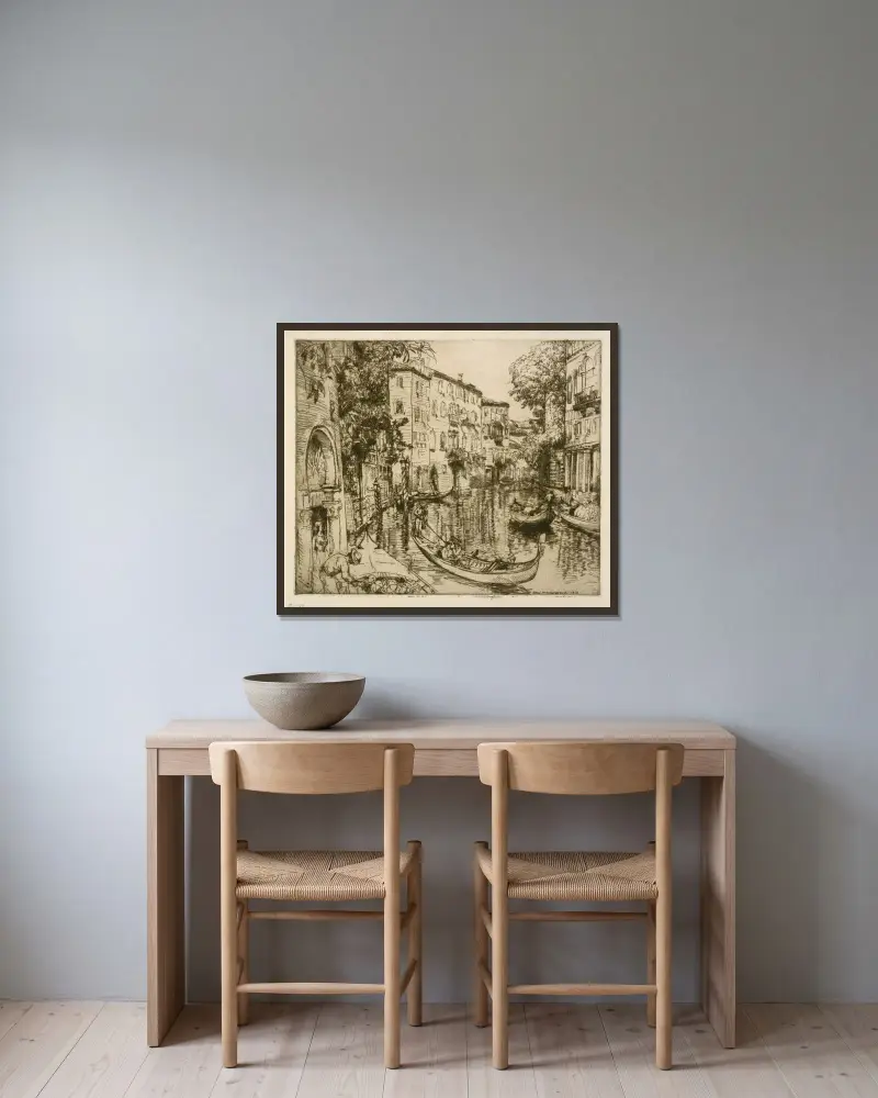 Sång från Venedig nr 2 av Donald Shaw MacLaughlan inramad på en vägg
