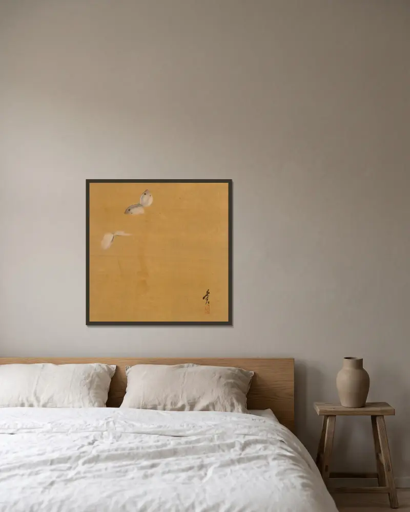 Nachtfalter von Shibata Zeshin gerahmt an einer Wand