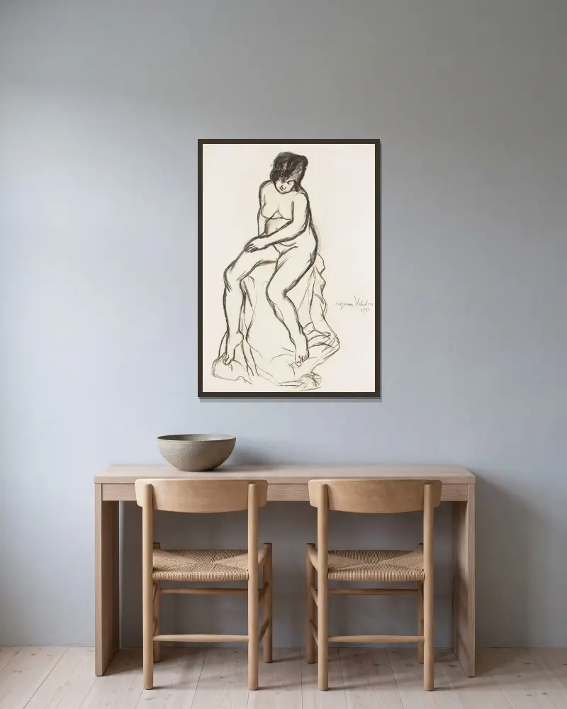 Sitzender Akt am Vorhang von Suzanne Valadon gerahmt an einer Wand