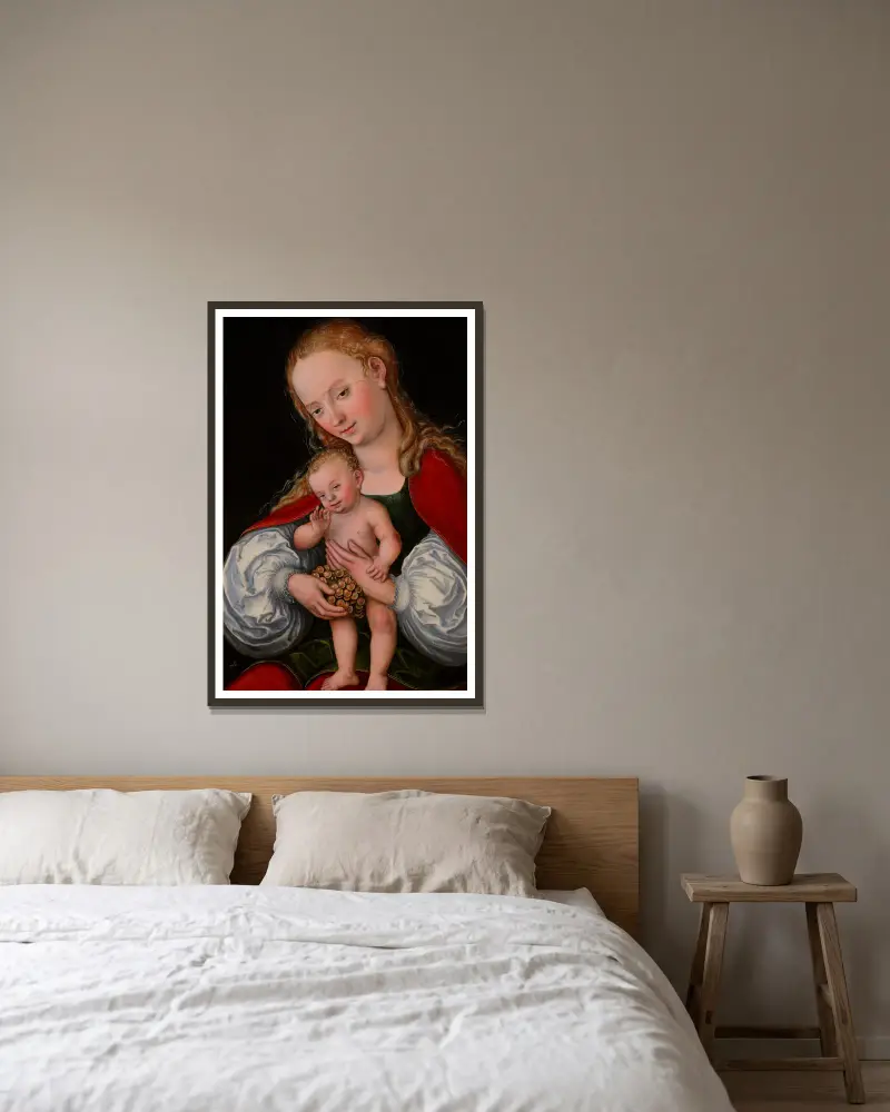 Madonna and Child with Grapes av Lucas Cranach the Elder inramad på en vägg