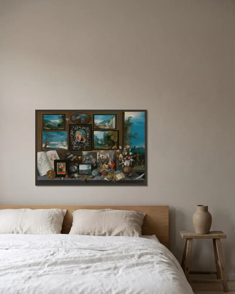 Ein Sammlerschrank von Frans Francken the Younger gerahmt an einer Wand