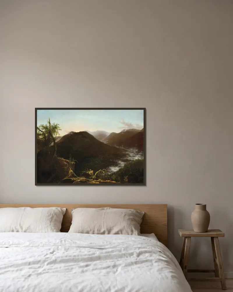Sunrise in the Catskills av Thomas Cole inramad på en vägg