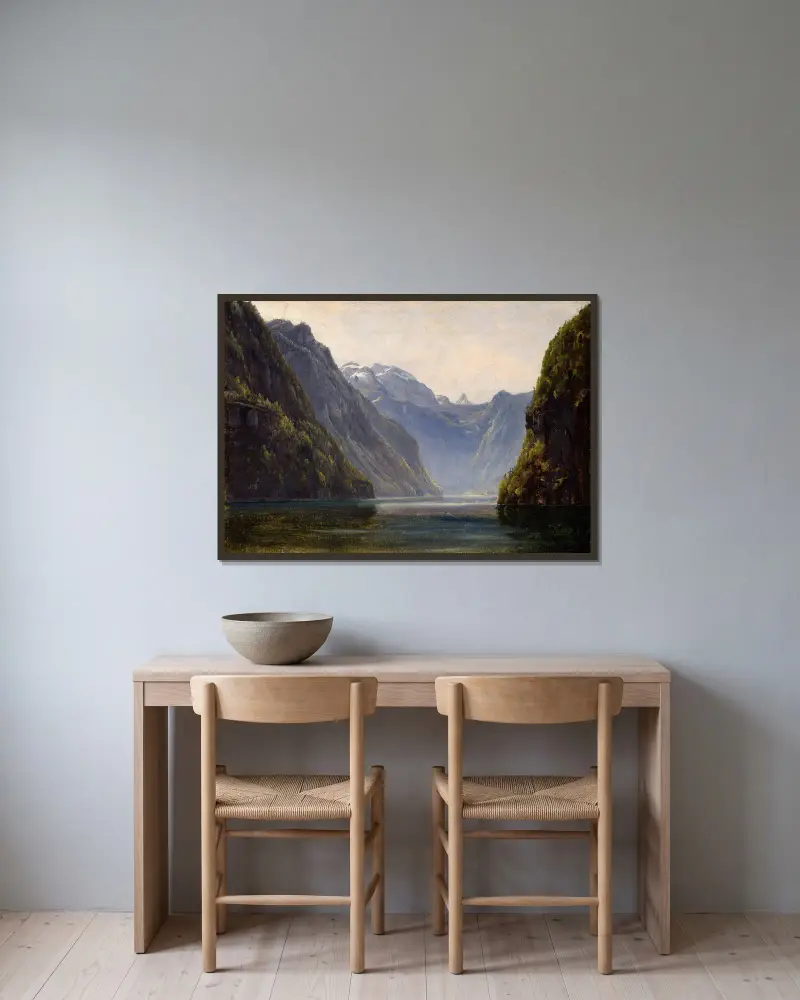 From Königssee av Thomas Fearnley inramad på en vägg