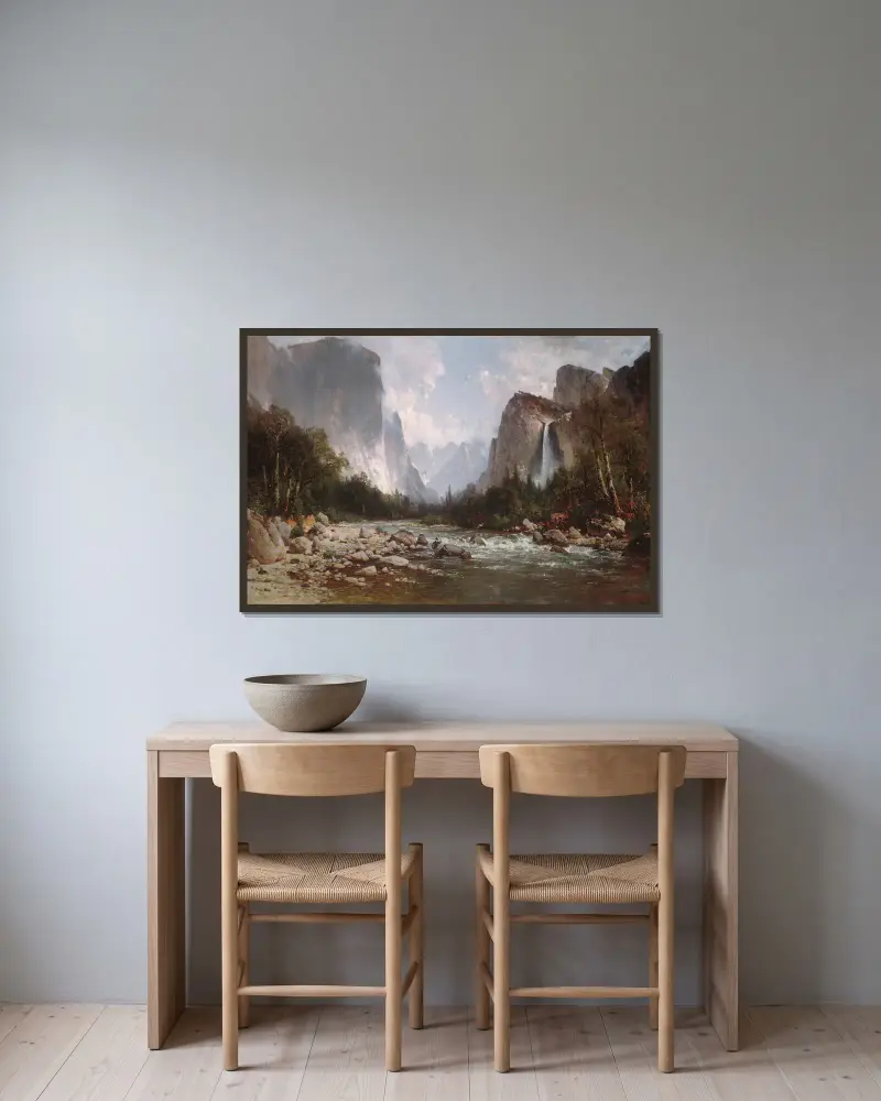 Vy över Yosemitedalen av Thomas Hill inramad på en vägg