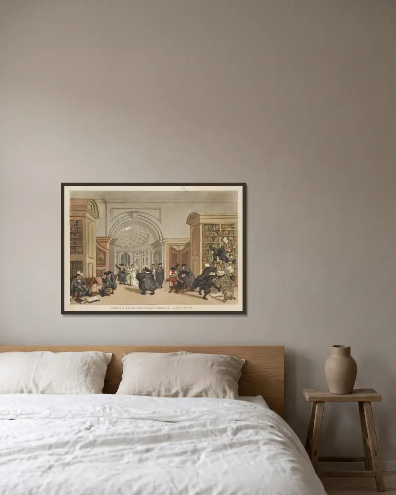 Interiör från universitetsbiblioteket i Cambridge av Thomas Rowlandson inramad på en vägg