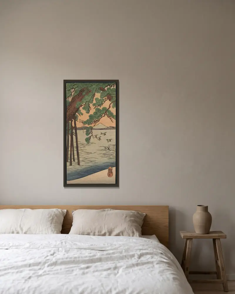 Kisibe no matsu av Utagawa Kuniyoshi inramad på en vägg