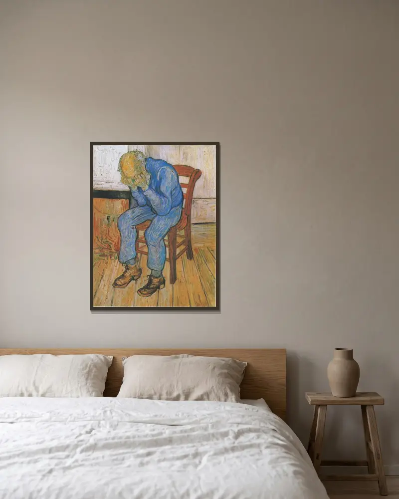 An der Schwelle zur Ewigkeit von Vincent van Gogh gerahmt an einer Wand