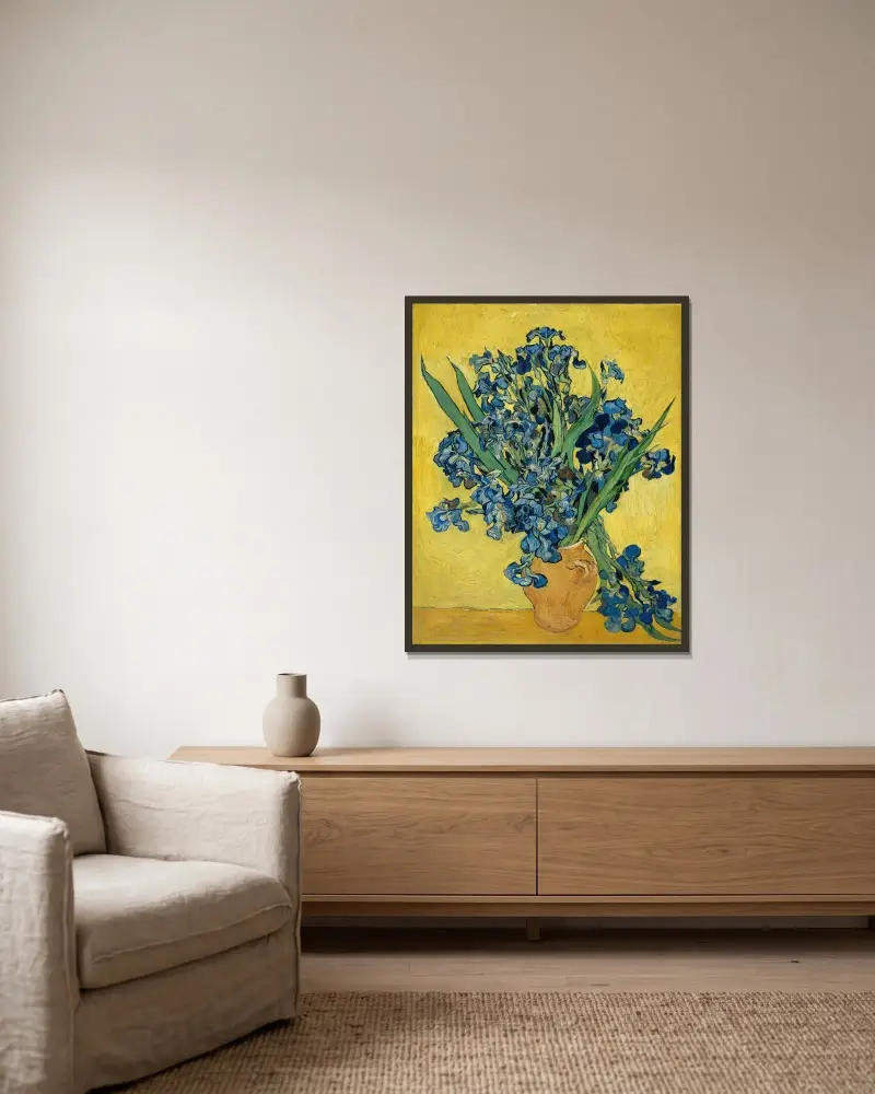 Iris, 1890 – Nr. 2 von Vincent van Gogh gerahmt an einer Wand