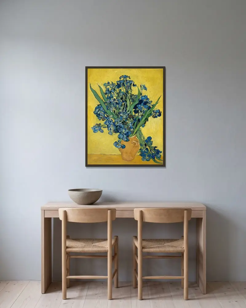 Iris, 1890 – Nr. 2 von Vincent van Gogh gerahmt an einer Wand