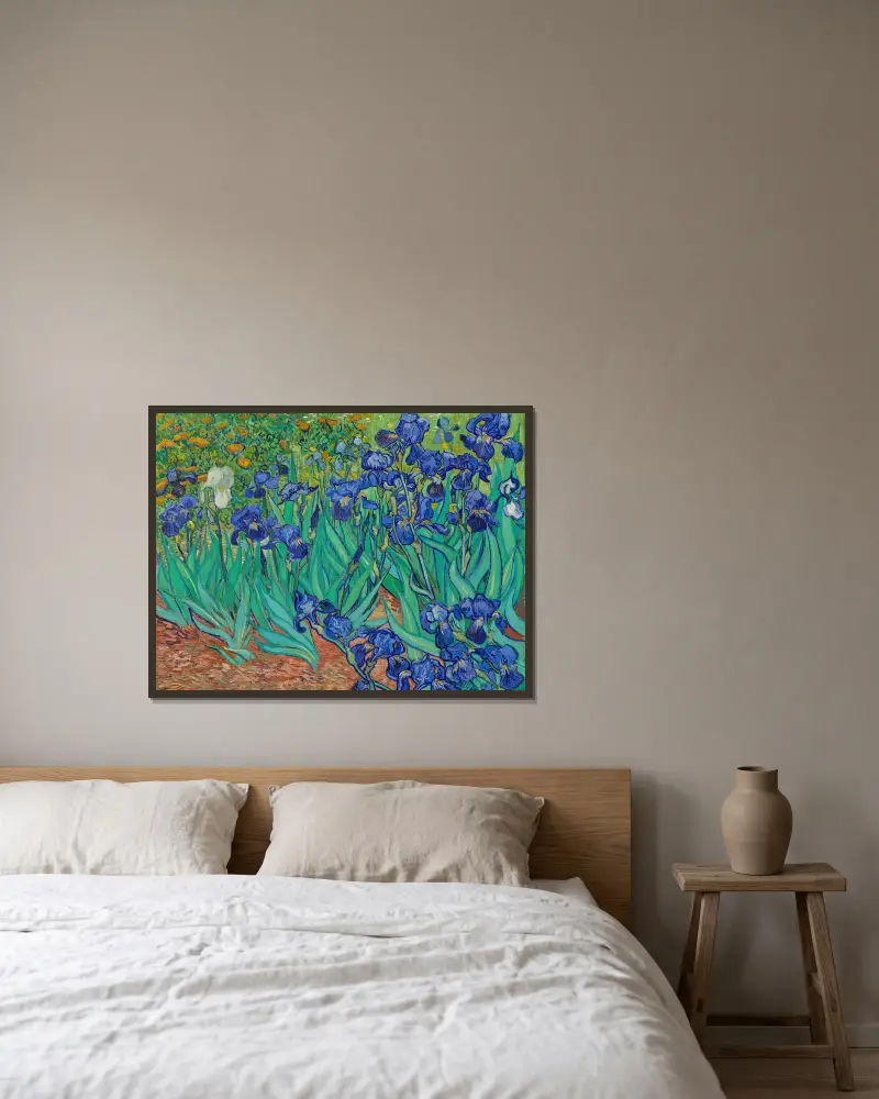 Schwertlilien, 1889 von Vincent van Gogh gerahmt an einer Wand