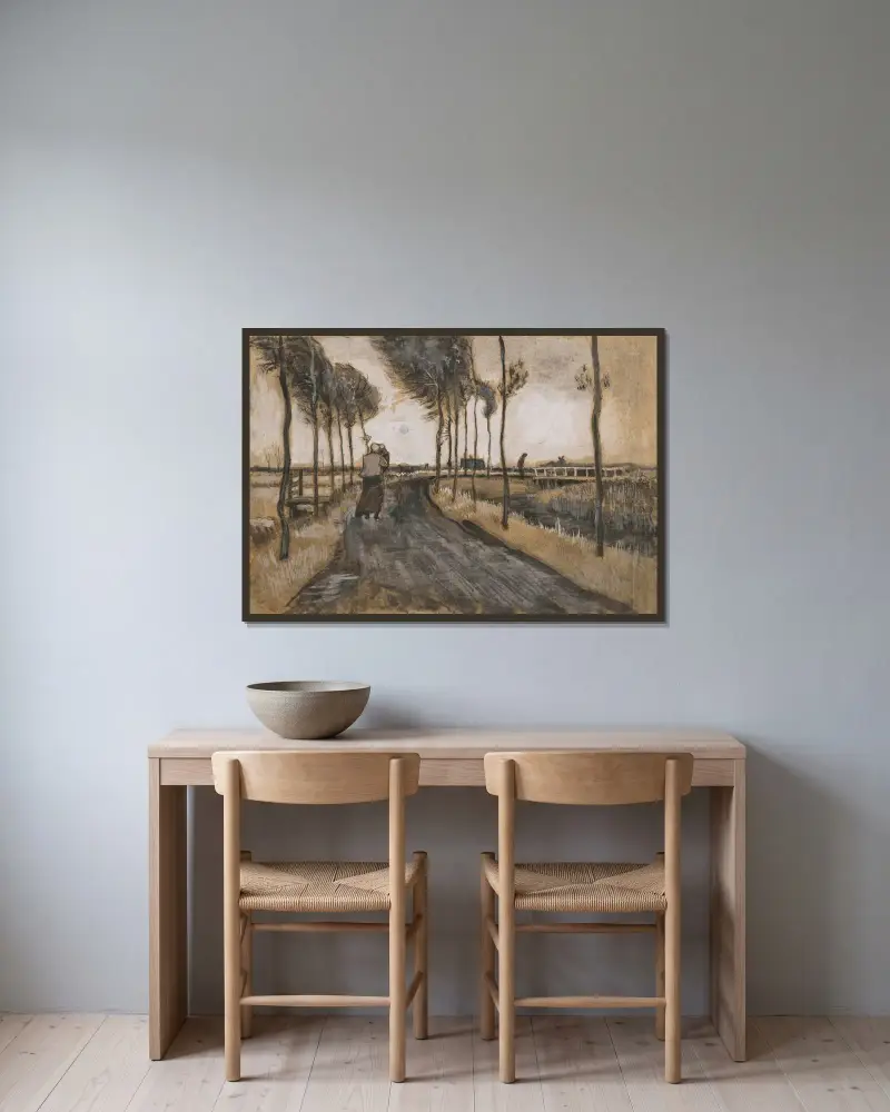 Landschap met Lopende Vrouw av Vincent van Gogh inramad på en vägg