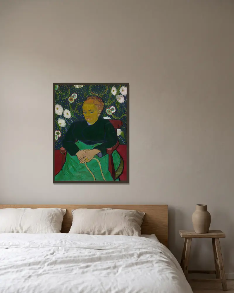 Madame Roulin Rocking the Cradle (La berceuse) av Vincent van Gogh inramad på en vägg