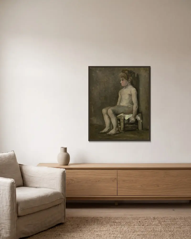 Sitzender weiblicher Akt von Vincent van Gogh gerahmt an einer Wand