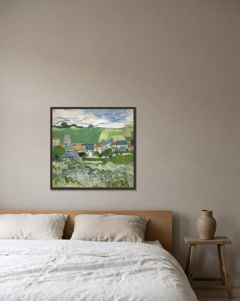 Blick auf Auvers von Vincent van Gogh gerahmt an einer Wand
