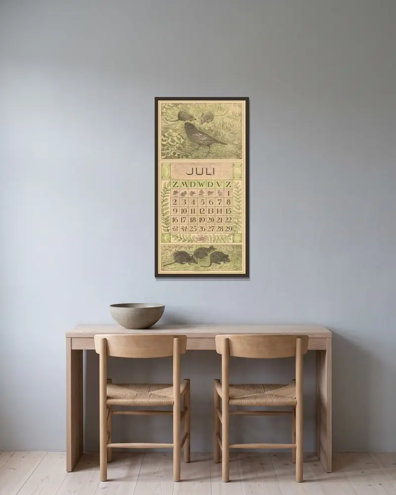 Kalenderblad juli med fågel och möss av Theo van Hoytema inramad på en vägg