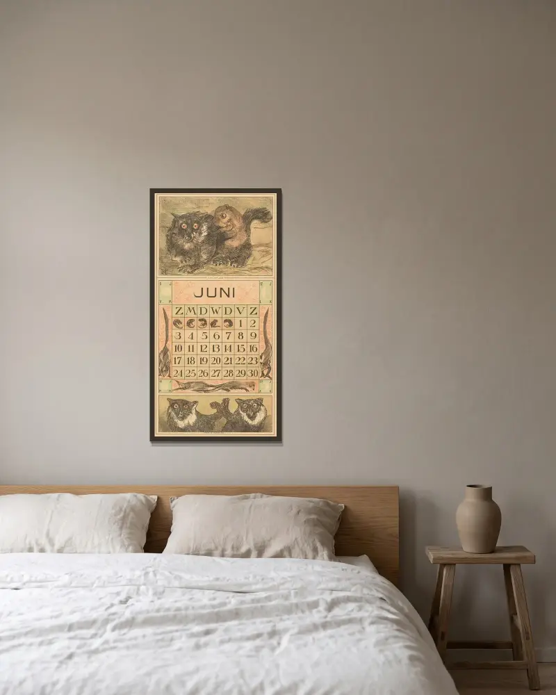 Kalenderblatt Juni mit Makis von Theo van Hoytema gerahmt an einer Wand