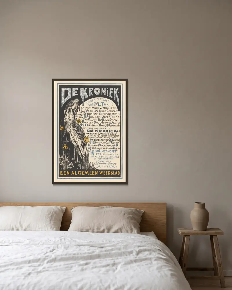 Werbeplakat für „De Kroniek“ von Theo van Hoytema gerahmt an einer Wand